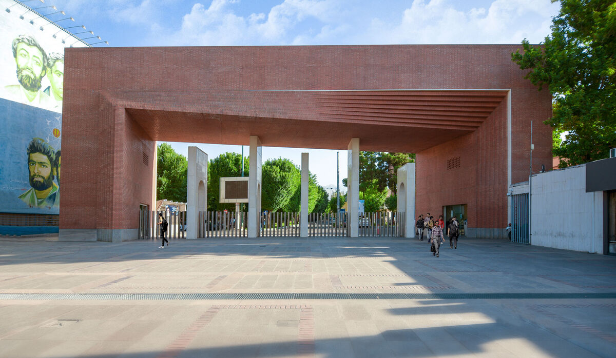ورود دانشگاه صنعتی شریف به عرصه نسل چهارم دانشگاه‌ها 