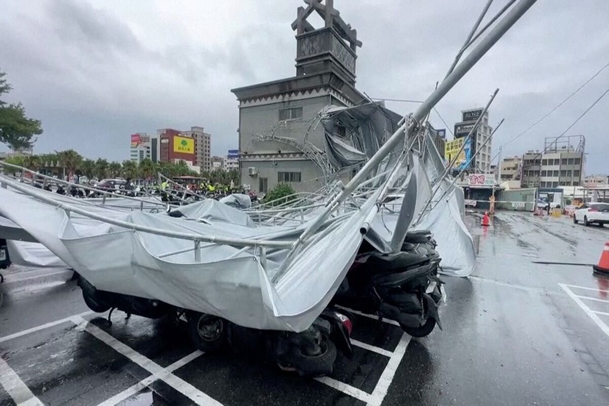 طوفان هایکوی به تایوان رسید/ لغو پروازها و تخلیه ۴ هزار نفر