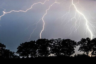 سازمان هواشناسی هشدار داد؛ وقوع رگبار و رعد و برق در ۱۷ استان