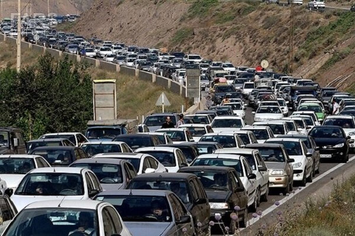 مرکز مدیریت راههای کشور: ترافیک در محورهای چالوس و هراز و فیروزکوه سنگین است