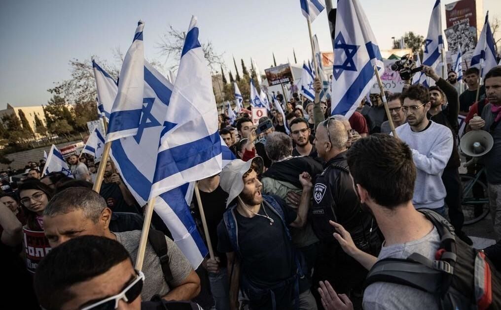 پای قاتل «اسحاق رابین» به تظاهرات طرفداران نتانیاهو کشیده شد