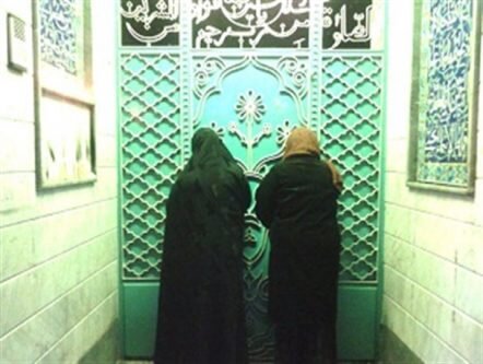 آیا هر کس پایان صفر را خبر دهد بهشت بر او واجب میشود؟
در شب پایان ماه صفر چه کار کنیم؟