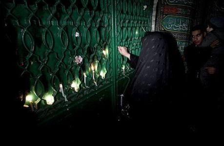 آیا هر کس پایان صفر را خبر دهد بهشت بر او واجب میشود؟
در شب پایان ماه صفر چه کار کنیم؟