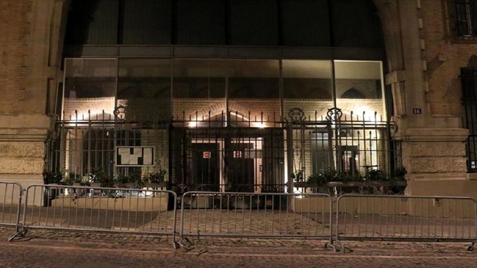 یک مرد در فرانسه به اتهام آتش زدن سفارت ایران دستگیر شد