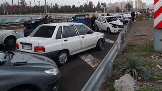 سوانح رانندگی در مشهد منجر به مصدومیت ۴۴ نفر شد