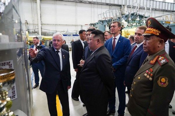 پایان سفر کیم به روسیه بعد از بازدید از خط تولید جنگنده