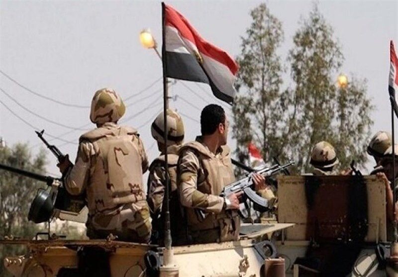 کشته‌ شدن ۷ نظامی مصری بر اثر انفجار در سینا
