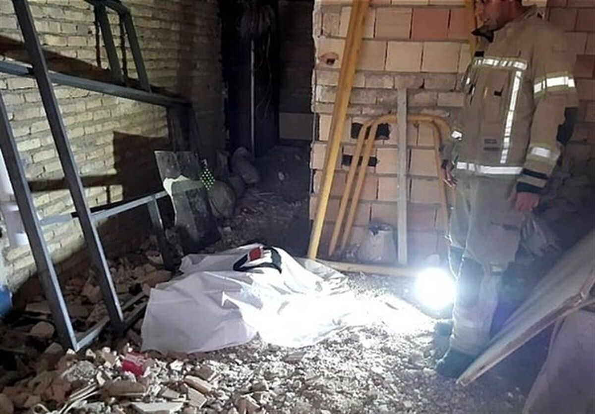 سقوط مرگبار کارگر جوان از طبقه سوم یک ساختمان در مشهد