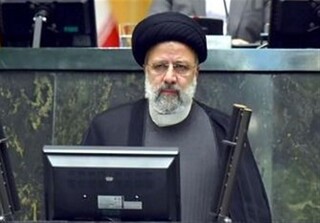 تذکر ۳۵ نماینده به «رئیسی» درباره بازنگری در حقوق کارگران و کارکنان دولت