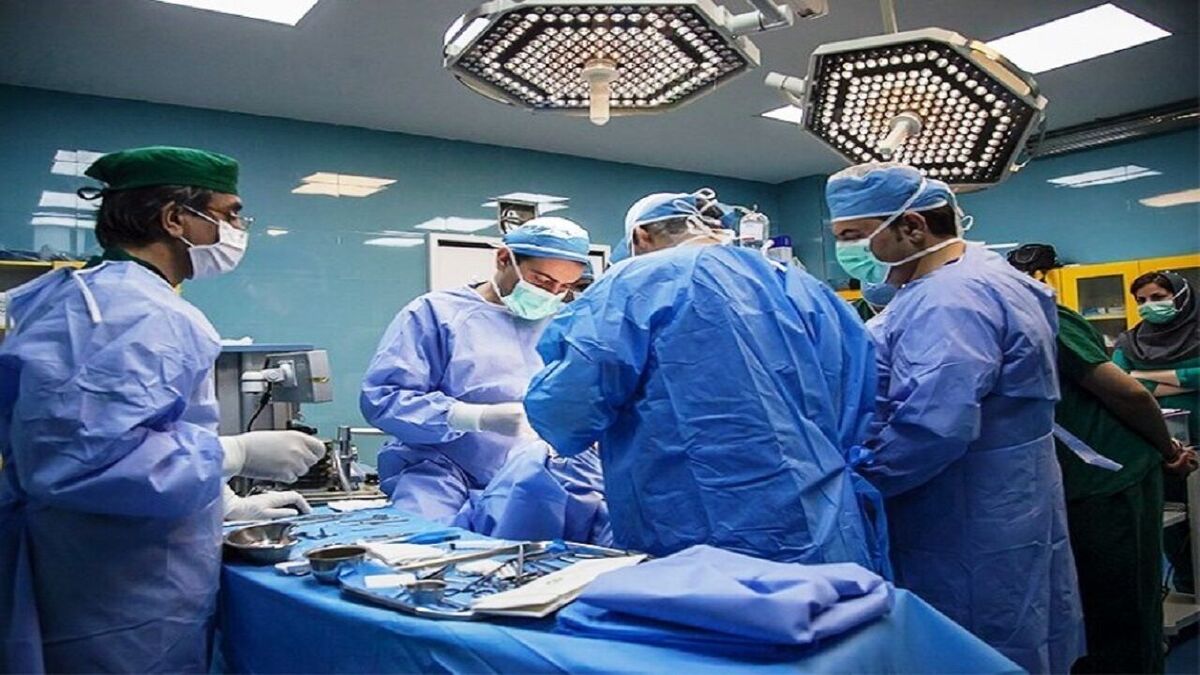 انجام اولین عمل جراحی تومور مغز در بیمارستان سراوان 