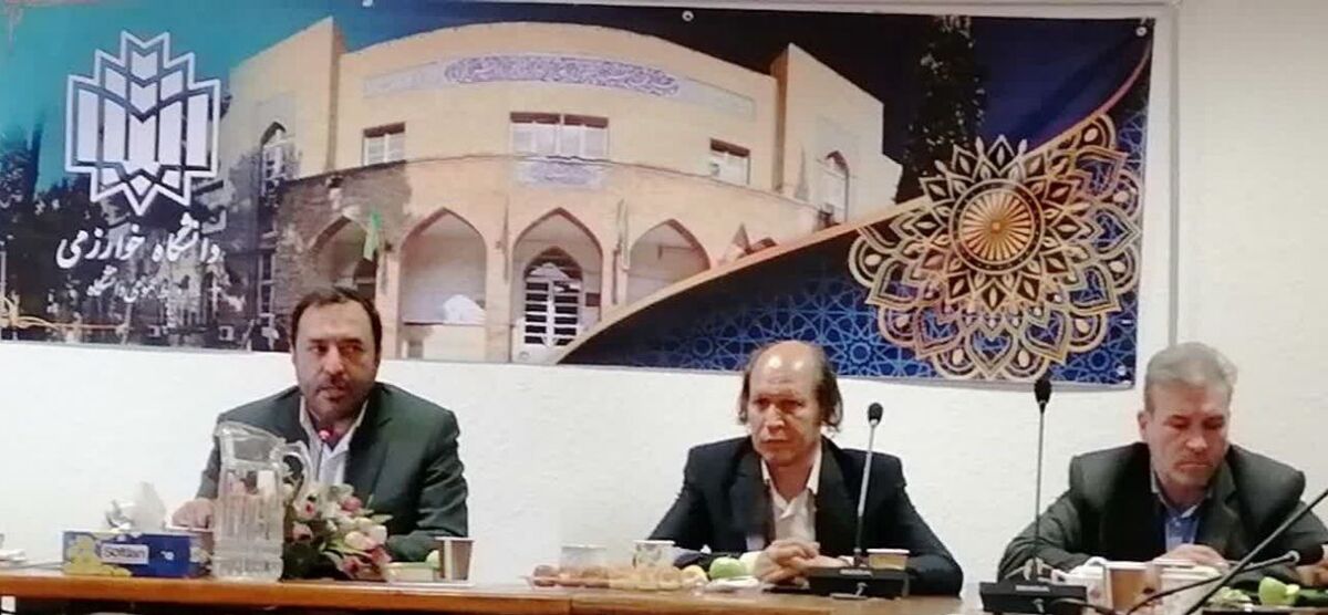 در نشست شعری «پریسکه روح شعرمعاصر فارسی» مطرح شد/ انتشار بیش از صد مجموعه شعر پریسکه در داخل و خارج از کشور