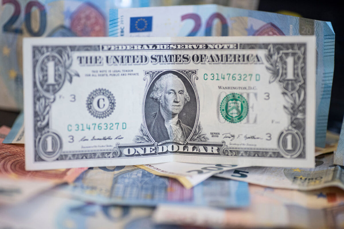 نرخ انواع ارز در مرکز مبادله کشور اعلام شد 