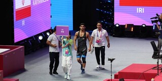 بازی‌های آسیایی| فرنگی‌کار ایران پس از کسب مدال نقره: باید بدنی و تکنیکی خودم را ارتقا بدهم
