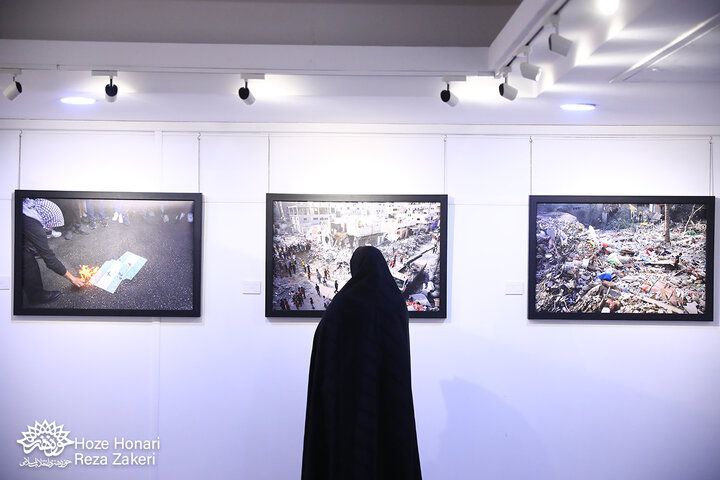 نمایشگاه عکس «با طوفان الاقصی تا روز آخر» افتتاح شد