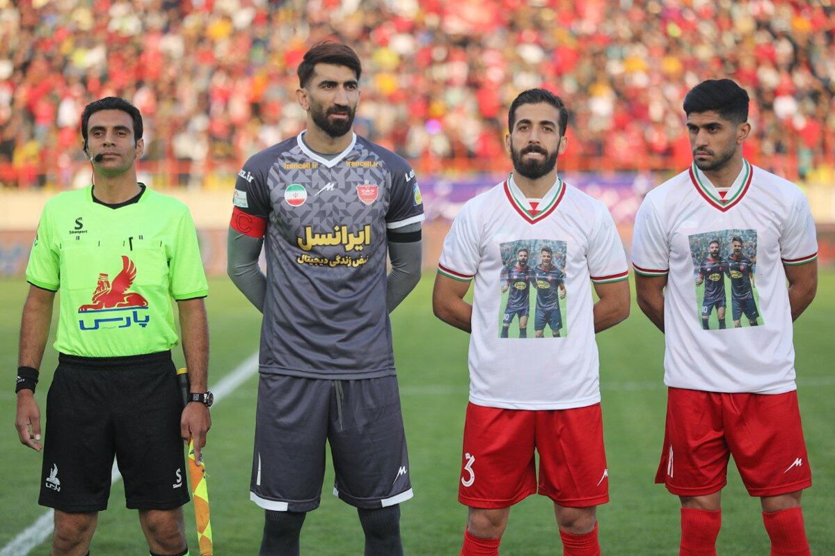 حاشیه بازی پیکان و پرسپولیس| شاگردان گلمحمدی به یاد 2 بازیکن مصدوم و ادای احترام به شهدای غزه+عکس