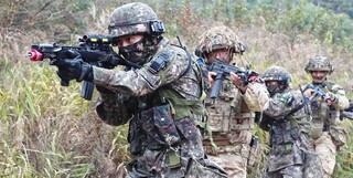 برگزاری رزمایش نظامی بزرگ کره جنوبی و انگلیس