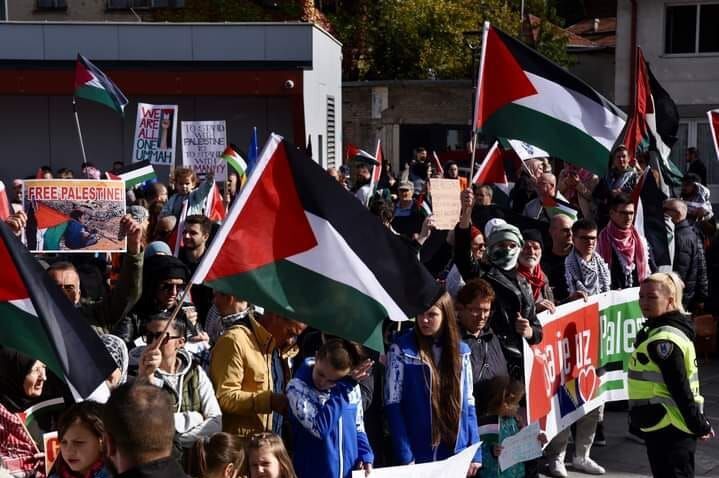 تطاهرات گسترده مردم بوسنی در حمایت از غزه