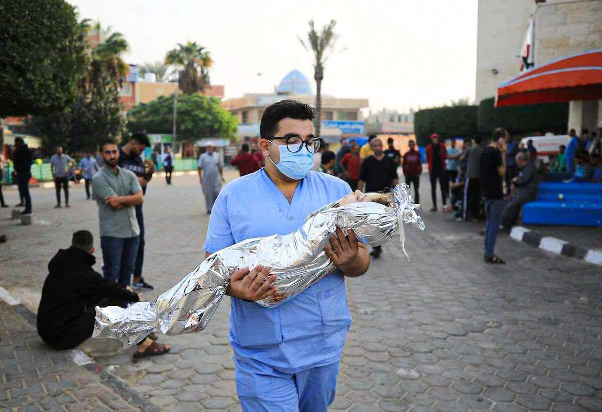 هجدهمین روز «طوفان الاقصی» ا افزایش آمار شهدای غزه به ۵۳۰۰ نفر / امیر قطر: نباید به اسرائیل برای کشتار چراغ سبز داد