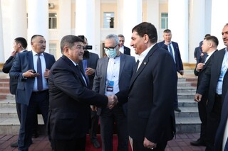 در دیدار مخبر و نخست وزیر قرقیزستان توافق شد / ایران در بیشکک پالایشگاه و نیروگاه برق می‌سازد