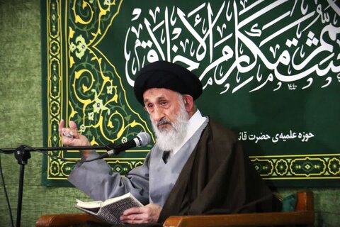 آیت الله هاشمی علیا بیان کرد: کسی که می‌گوید به حضرت زهرا (س) محبت دارد، قطعا باید باحجاب باشد