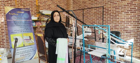 درباره خانم علیزاده که در کاشمر برای۳۷۰ نفر شغل ایجاد کرده است/گفتم به یاد پدرم کاری انجام بدهم