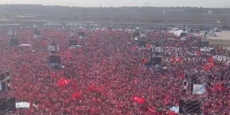 تجمع ضد صهیونیستی ده‌ها هزار نفری در استانبول+ فیلم