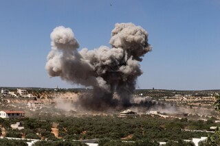 جنگنده‌های روسیه مخفی‌گاه‌های تروریست‌ها در ادلب و لاذقیه را هدف قرار دادند