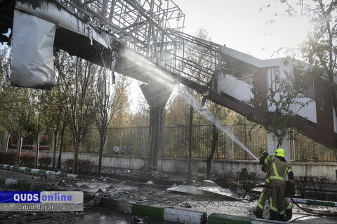 گزارش تصویری I آتش سوزی پل هوایی بلوار ملک آباد مشهد