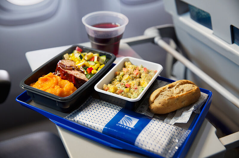 آیا میتوان در سفر هوایی نوع غذا را تعیین کرد؟