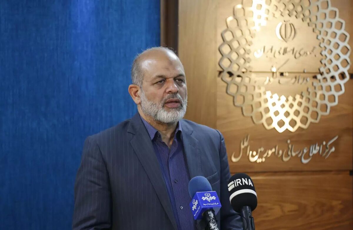 وزیر کشور بر برنامه ریزی بلند مدت برای راهپیمایی جهانی اربعین تاکید کرد