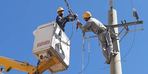شرکت برق خراسان شمالی در دهه فجر ۶۵ پروژه آماده افتتاح دارد/احداث نیروگاه خورشیدی ۶۰ مگاواتی در استان