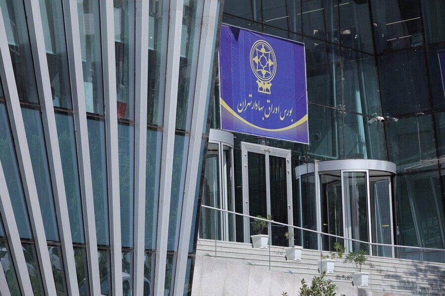 رشد ۱۵۶۹ واحدی شاخص کل هم وزن