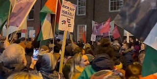 تظاهرات حمایت از فلسطین مقابل پارلمان ایرلند