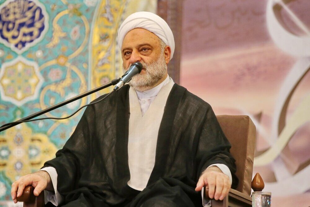 مردم ایران مانند حضرت زینب (س) دشمن ظالم و یاور مظلوم هستند