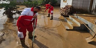 امدادرسانی هلال‌احمر به متأثرین از سیل و آبگرفتگی ۷ استان