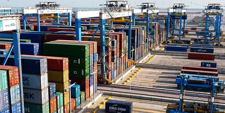 ثبت صادرات ۳۰۰ میلیون دلاری کالا در یزد