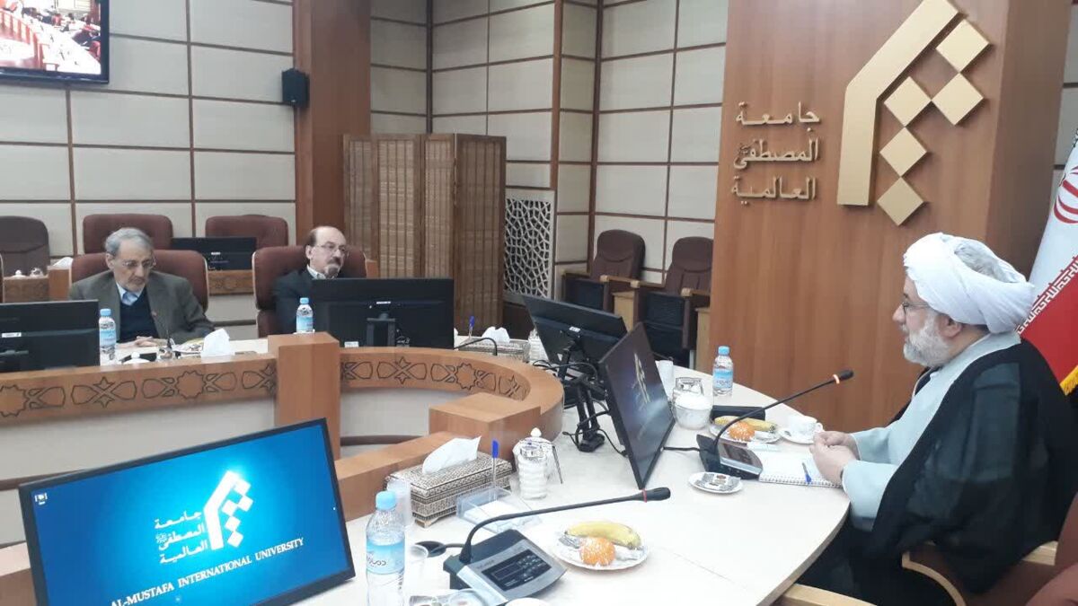 چارچوب های تولید علم و دانش تغییر کند/ مراکز علمی ما باید تلاش نمایند نظامات تازهای را بر اساس گفتمان الهی به بشر عرضه نمایند