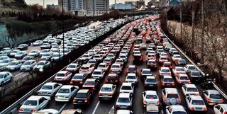 چرا در بزرگراه همت ترافیک سنگین است؟