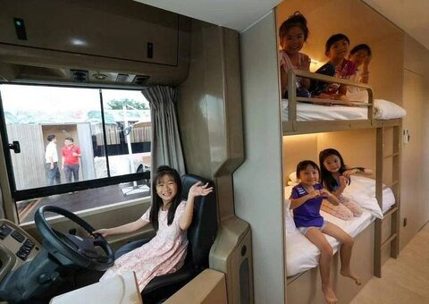 ساخت اولین هتل مجلل جنوب شرق آسیا با اتوبوس های بازیافتی!
