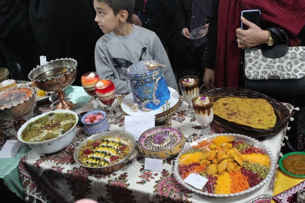 جشنواره غذای محلی و سنتی در منطقه پدافند هوایی شمال شرق برگزار شد
