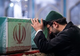 بازگشت شهید مدافع حرم به وطن بعد از ۸ سال فراق/ ‌استقبال باشکوه اردبیلی‌ها از سردار شهید حسن اکبری