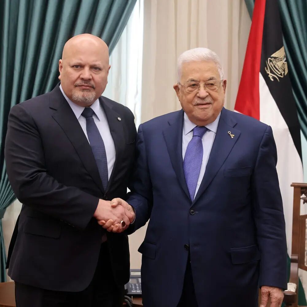 عباس خواستار تسریع تحقیقات علیه جنایتکاران جنگی اسراییلی شد