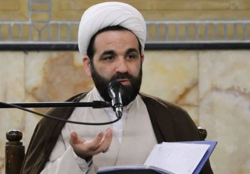 تصور اینکه مسجد حتماً باید با گنبد و مناره باشد، هزینه طراحی و ساخت مساجد را بالا برده است
