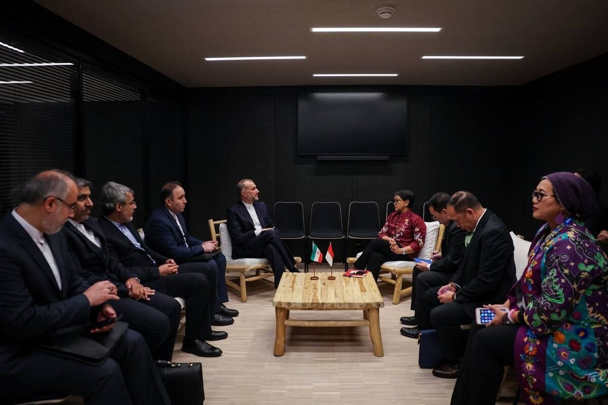 امیرعبداللهیان از وزیر خارجه اندونزی برای سفر به تهران دعوت کرد