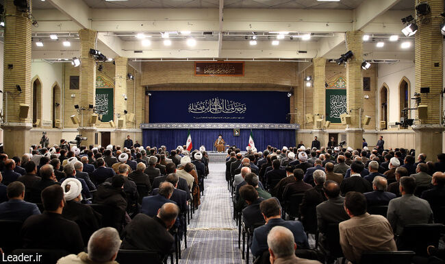 رهبر معظم انقلاب: شهدا، هویت ملت ایران هستند؛ هویت ملی نباید فراموش شود