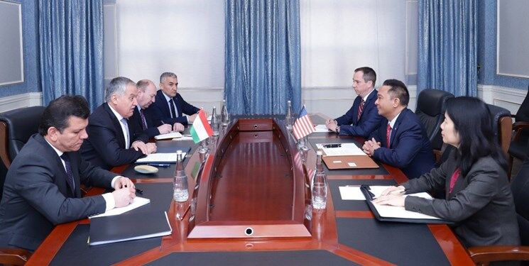 دیدار سفیر آمریکا با وزیر امور خارجه تاجیکستان