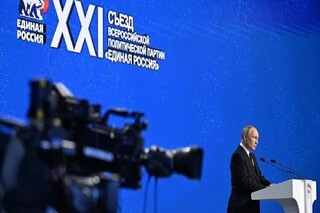 ولادیمیر پوتین: روسیه مثل برخی کشورها حاکمیت خود را به یک تکه «سوسیس» نمی‌فروشد