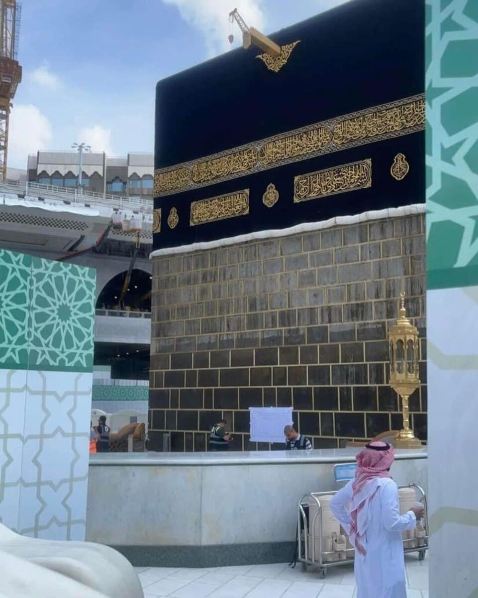 امکان لمس کعبه مجدداً فراهم شد+عکس و فیلم
