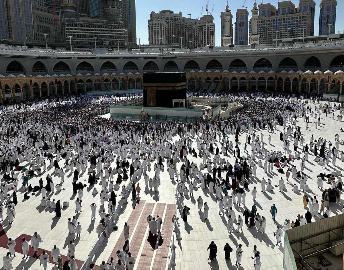 امکان لمس کعبه مجدداً فراهم شد+عکس و فیلم