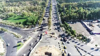 دور زدن محیط زیست در میدان جمهوری کرج/ شهرداری: درختی قطع نمی‌شود